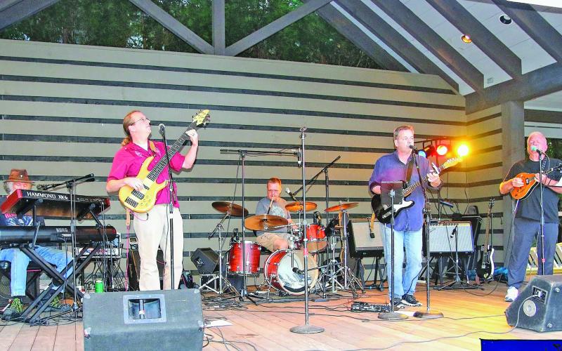 Groovin' on The Green Hi Five Band The Village Green Of Cashiers